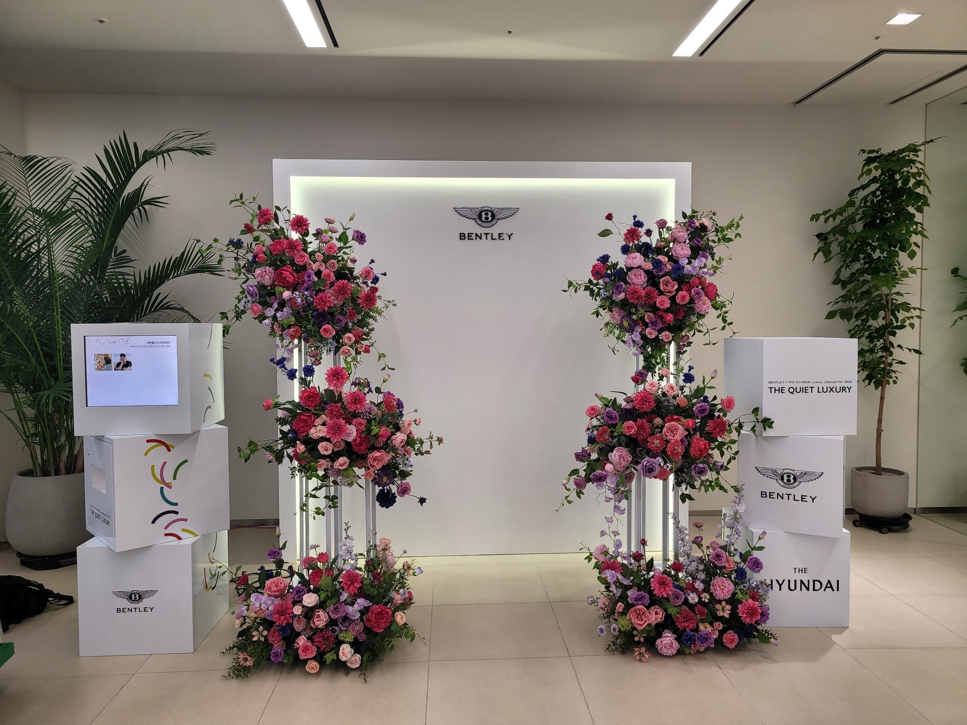 벤틀리 광고 랩핑 시공 사례